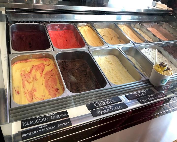 Sorelli's Frozen Yogurt & Eisbar